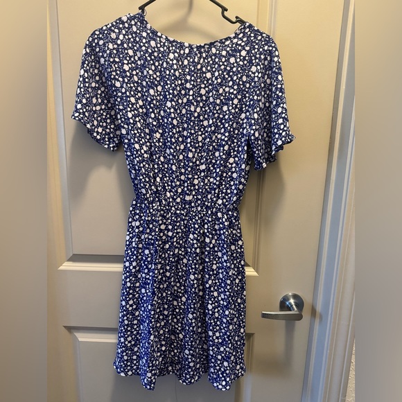 Dress - Picture 3 of 4